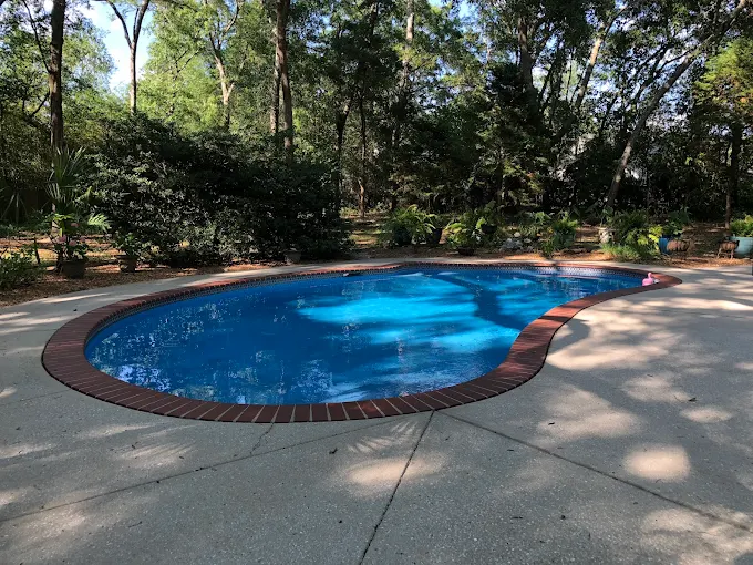 Pool service article image