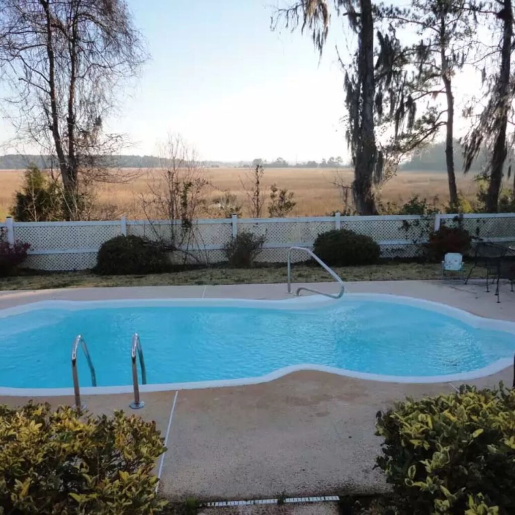 Pool service article image