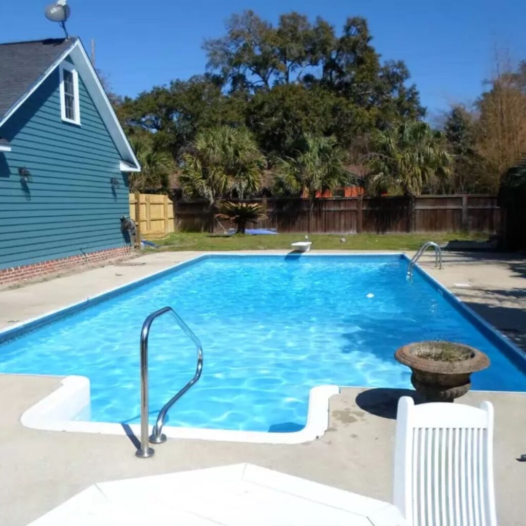 Pool service article image